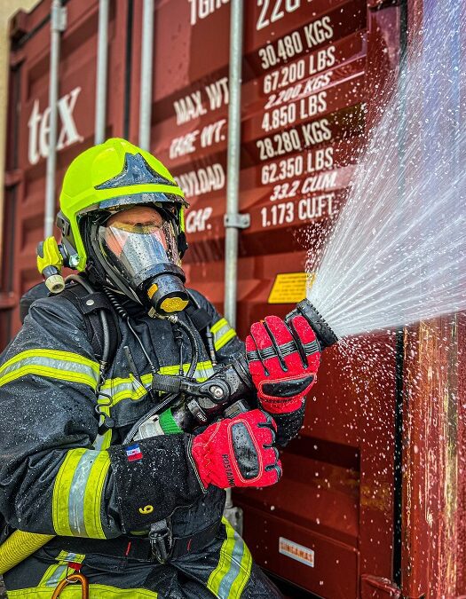 ROSTAING innove avec les premiers gants pompiers sans PFAS, une révolution pour la sécurité des sapeurs-pompiers